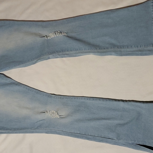 Jeans - Picture 4 of 5